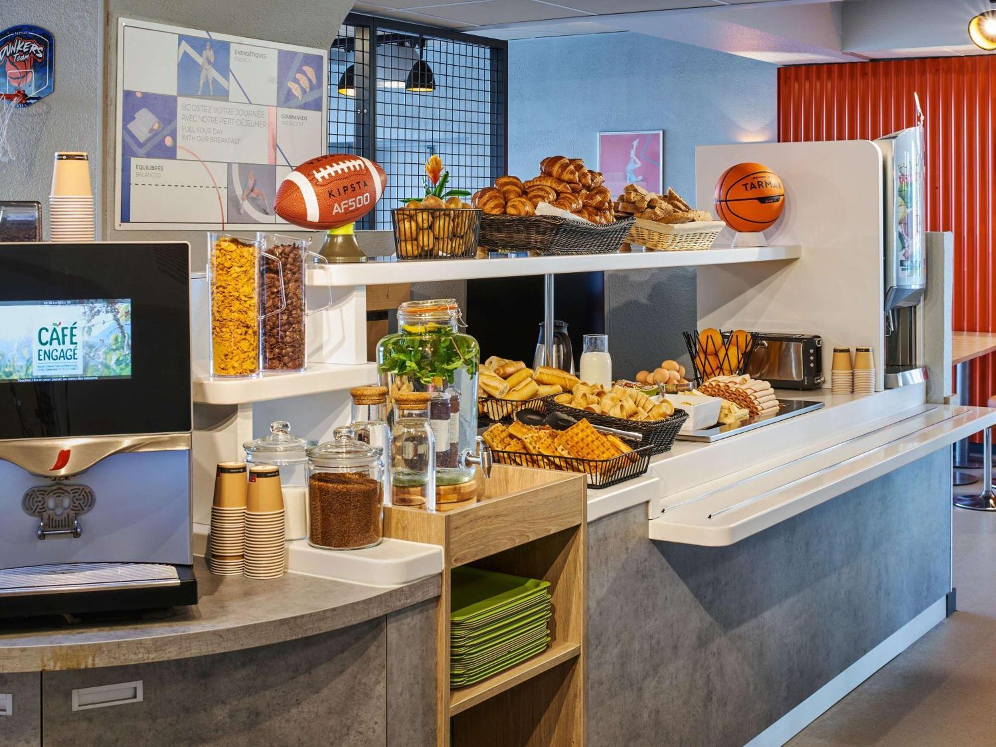 ibis budget Porte d'Aubervilliers Buitenkant foto