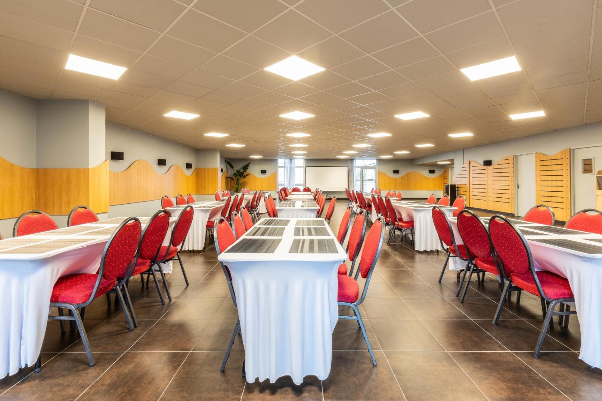 ibis budget Porte d'Aubervilliers Buitenkant foto